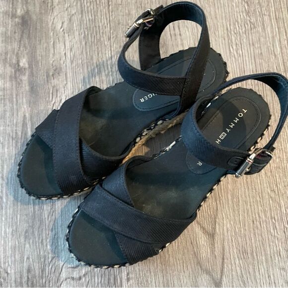 TOMMY HILFIGER Black Canvas Strappy Platform Espadrille Sandals - Picture 5 of 9